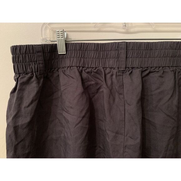 Torrid Shorts Size 16 Black Linen Lyocell Blend Elastic Waist Flowy Lightweight - Picture 3 of 8